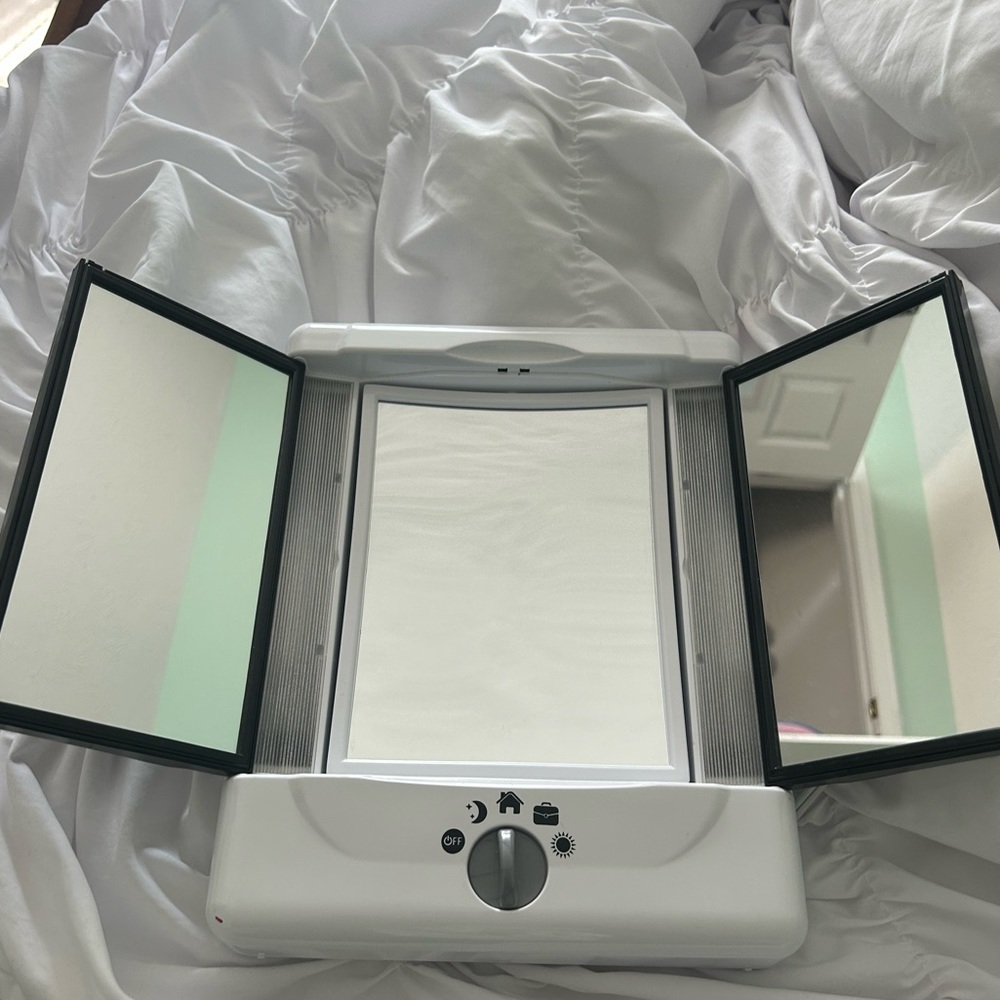Conair Vanity Mirror